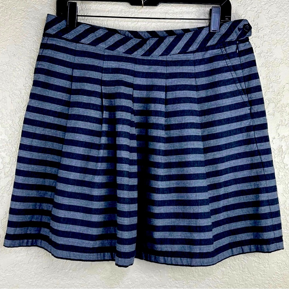 Pleated Skirt by GAP. Size 4